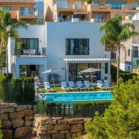 Villa New Luxury 4br Pool, Bbq *