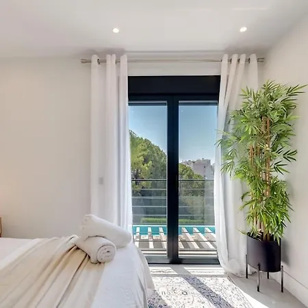 New Luxury 4br Pool, Bbq Villa Estepona