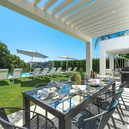 Vila Golf Front Pool, Bbq *